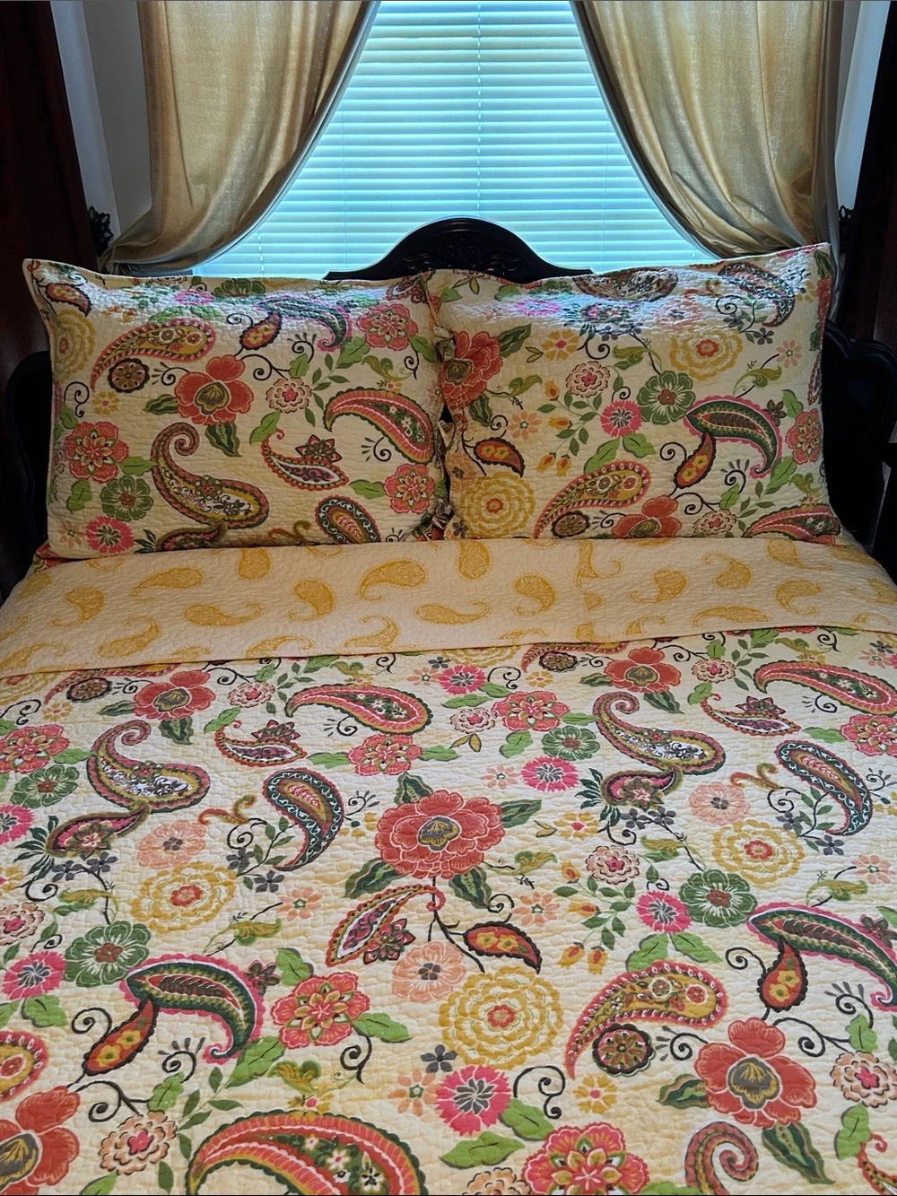 Greenland Home Fashions Floral Paisley Quilted Bedspread Set , Multi col.90”x90”